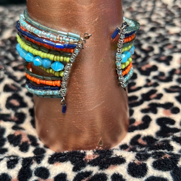 ARTIST MADE SEASCAPE COLORS BEADED CUFF BRACELET - Picture 3 of 4